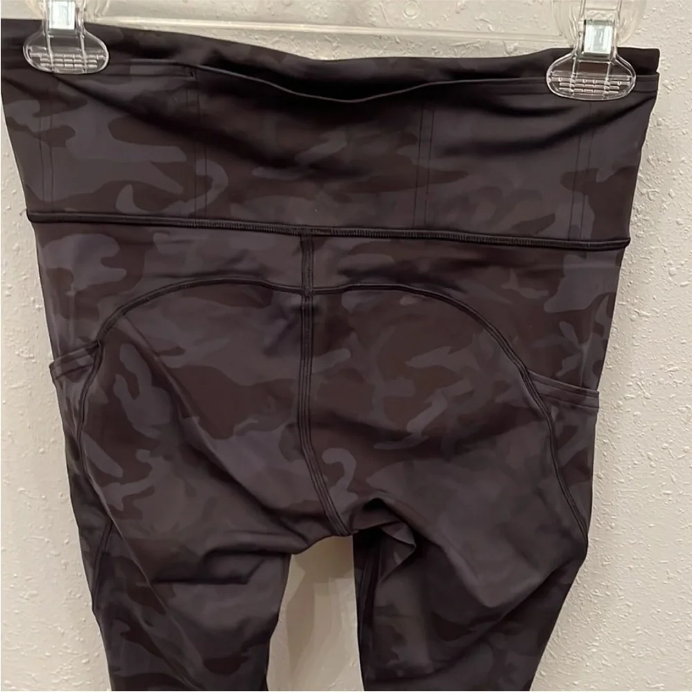 LULULEMON Fast & Free - Picture 8 of 11